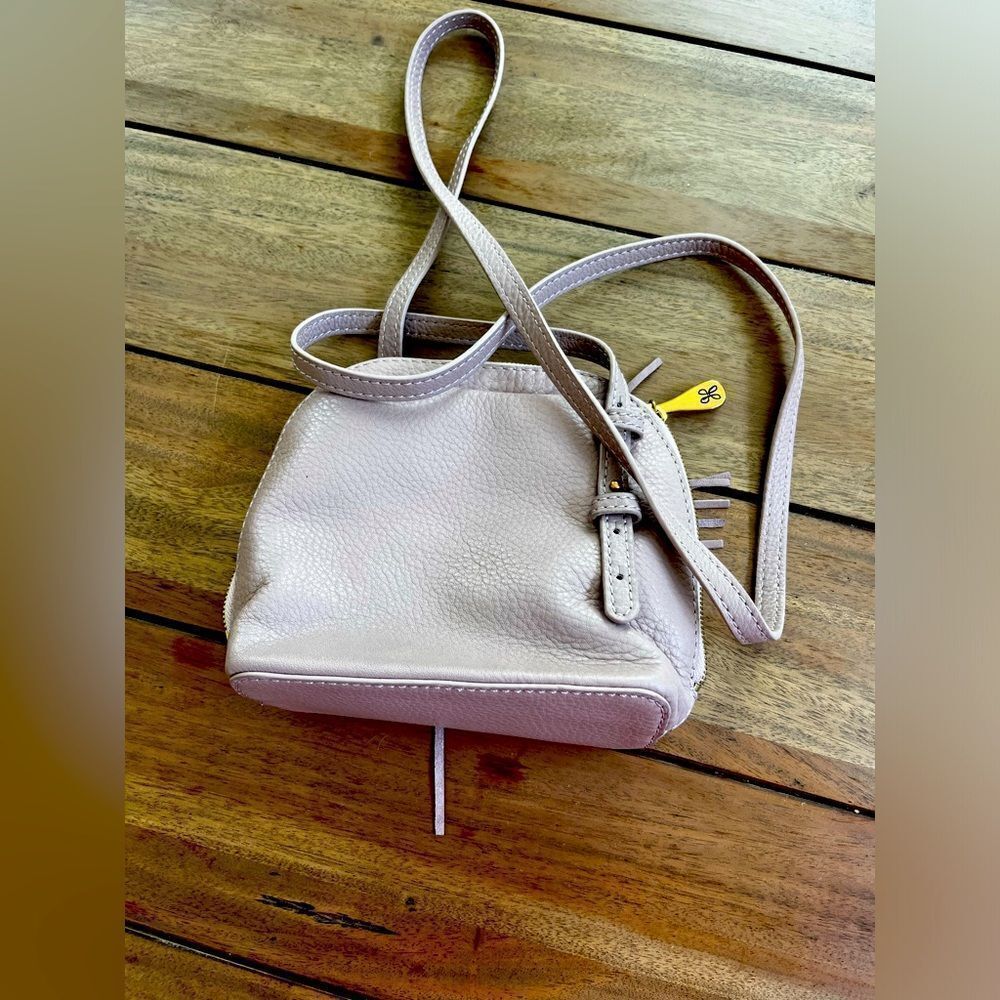 HOBO Elegant Women's CROSSBODY light purple buttery leather bag! Brand new! NWOT